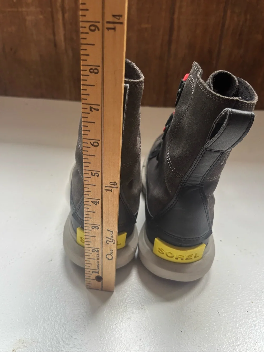 Sorel Kids' Explorer Lace waterproof boots in grey size 4 youth